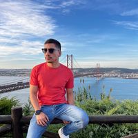 Alejandro Chiroque's Photo