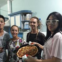 GULBAHAR HURSHID的照片