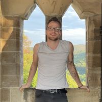 Benjamin Buchanan的照片