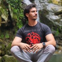 Nassim Naimi的照片