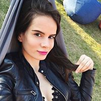 Yulya Emtseva的照片