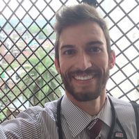 Michael Russell的照片