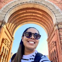 Sara Gallardo的照片