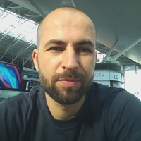 Andrij Zinchenko的照片