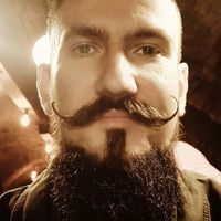 Олег Вахняк's Photo