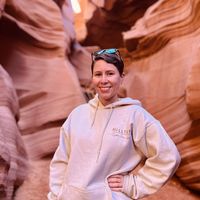 Angela Nagel的照片