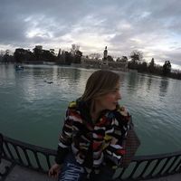 Moni Caballero的照片