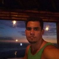 Alejandro May Casanova的照片