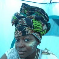 wambui  kinyua的照片