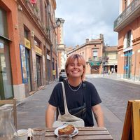 Margot Hebrard的照片