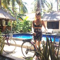 Anushka Enston的照片