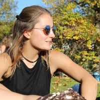 Lisa Brenner的照片