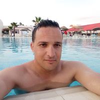 Djamel Lassassi的照片