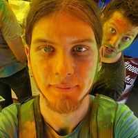 Anton Romanovich的照片