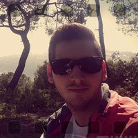 Volkan Canbil的照片