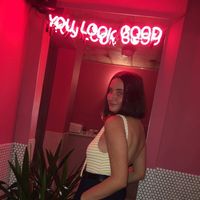 Caitlin Ayre的照片