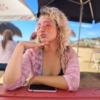 alejandra caro's Photo