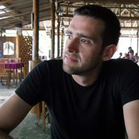 Emilio Honey的照片