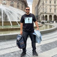 Ario Ghahremani's Photo