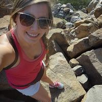 Katie Debussey的照片