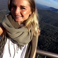 Rebecca Parker的照片