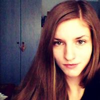 Réka Válóczy的照片