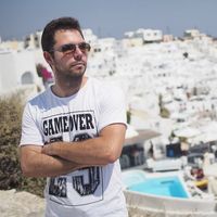 apostolos Christou的照片