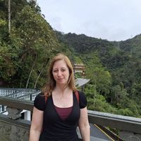 Aline Brodka's Photo