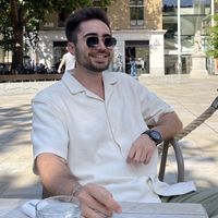 Deniz Bostanov的照片