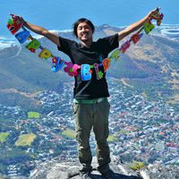 TOMOHIRO ISOZAKI的照片