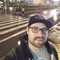 Ernesto Molina的照片