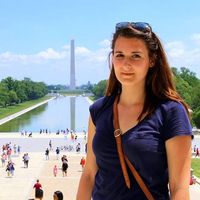 Julia Scheu的照片