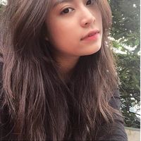 Nguyen Thuy Linh's Photo