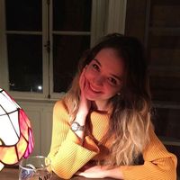 Öykü Aral的照片