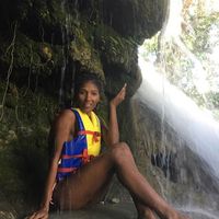 Sherli Quinn's Photo