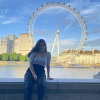 María Guzmán's Photo