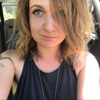 Nicole Anagapesis的照片