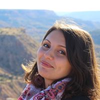 Loubna Idouchbareg's Photo