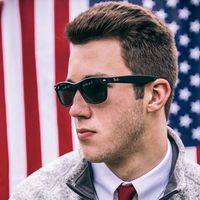 Dominick Travis的照片