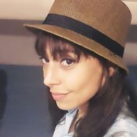 Gönül Bihan的照片