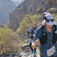 Adventurer folk green's Photo