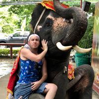 Adrian  Mauricio的照片