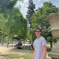 Adam Moores的照片