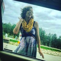 hayley owell的照片