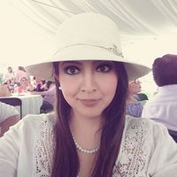 Alejandra Flores的照片