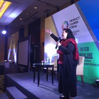 Le foto di Cindy Solomon