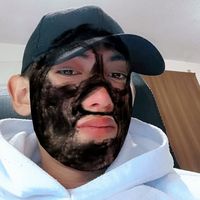 Yai Emanuel Emanuel的照片