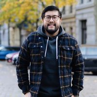 Isaac Flores的照片