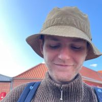 Wassili Kreuzer的照片