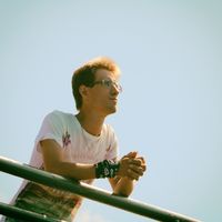 Artem Lomov的照片